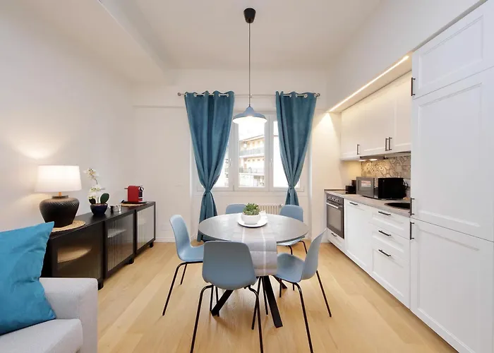 Spacious And Cozy Near Metro A Apartament Rzym