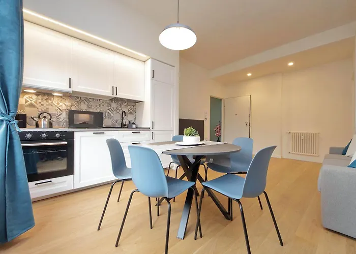 Spacious And Cozy Near Metro A Apartament Rzym