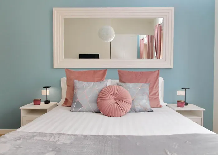 Spacious And Cozy Near Metro A Apartament *
