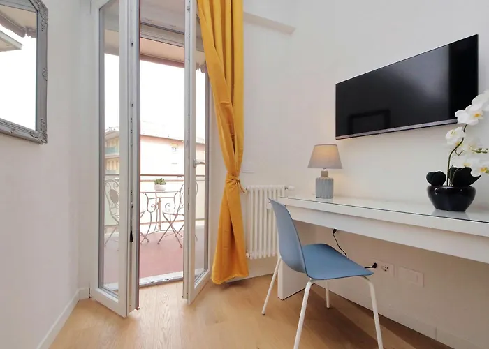 Apartament Spacious And Cozy Near Metro A Rzym
